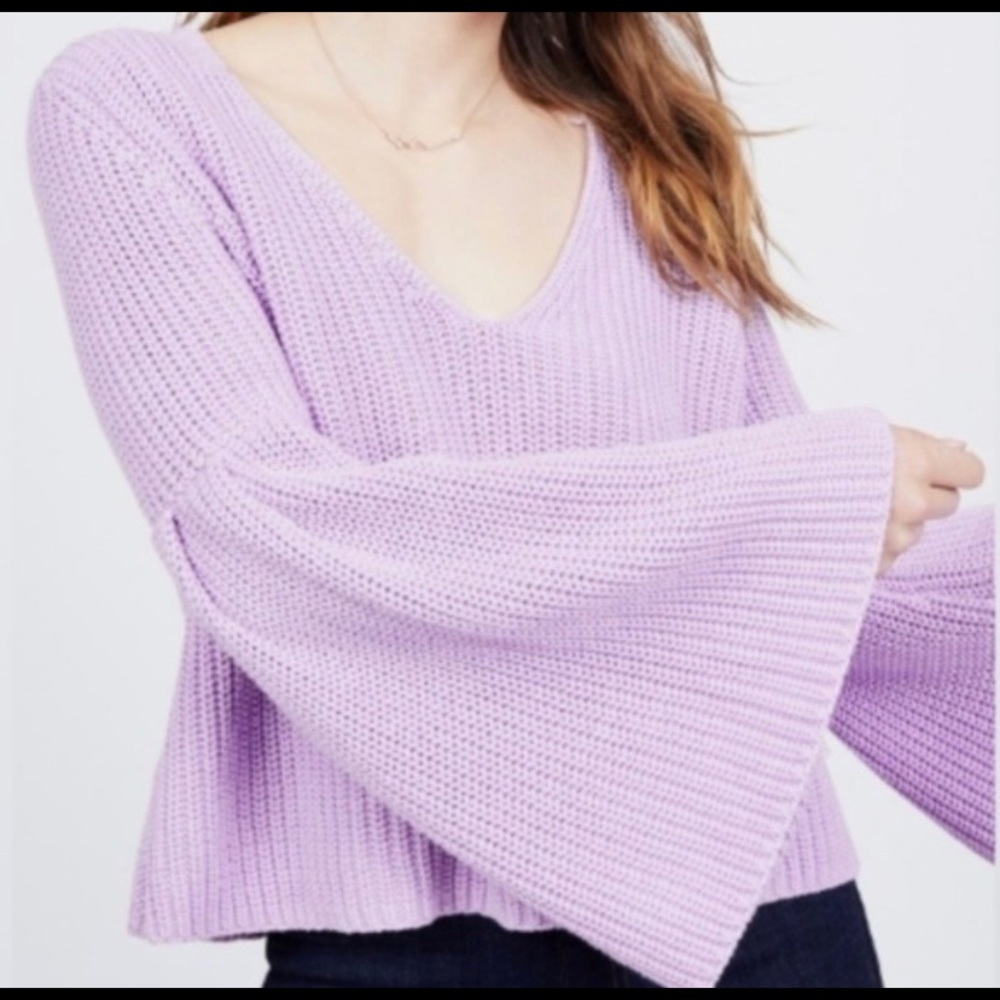Free People |	Cropped Bell Sleeve Sweater violet